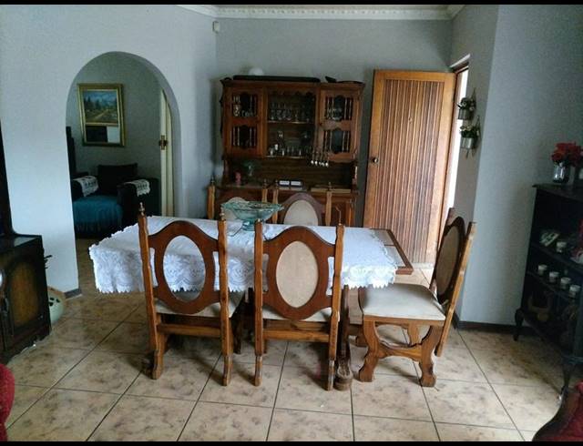 3 BEDROOM HOUSE FOR SALE IN RUSTENBURG EAST
